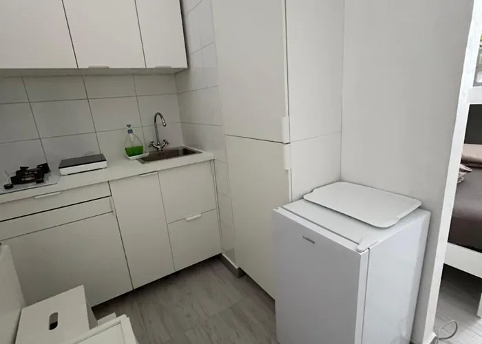 Apartment Industrial 1 *